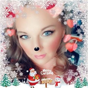 Meet your Posher, Carrie